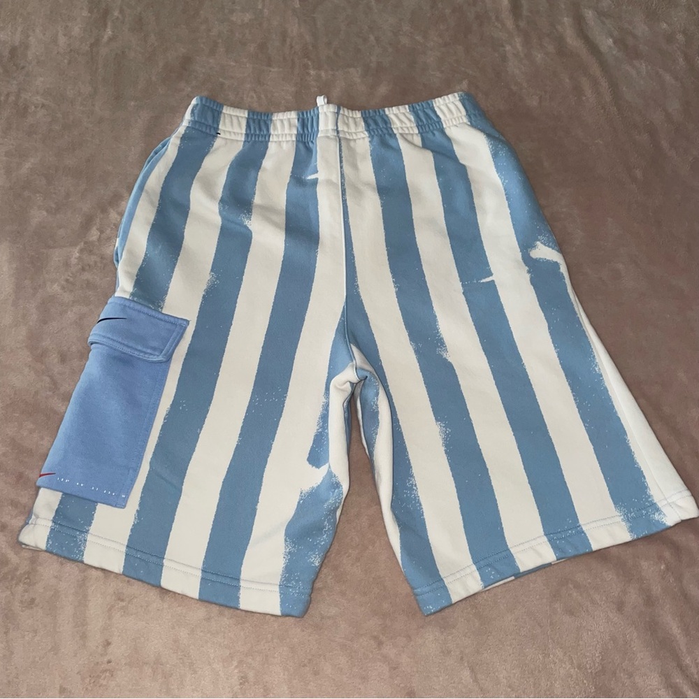 Nike short size S - Picture 3 of 8